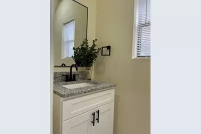 317 E 14th Avenue, Corsicana, TX 75110 - Photo 13