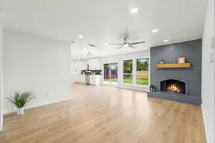 2003 Deerfield Dr, Carrollton, TX 75007 - Photo 5