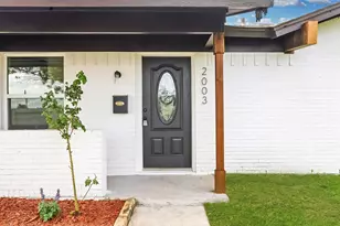 2003 Deerfield Dr, Carrollton, TX 75007 - Photo 3