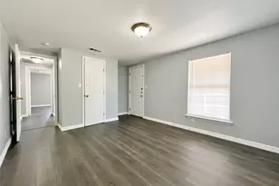 2625 E 12th St, Fort Worth, TX 76111 - Photo 7