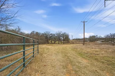 5746 Eden Road, Kennedale, TX 76060 - Photo 11