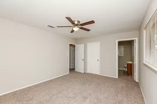 918 Kerry St, Benbrook, TX 76126 - Photo 9