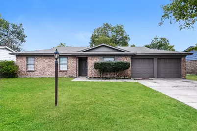 918 Kerry Street, Benbrook, TX 76126 - Photo 1