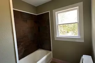 1501 N Jackson St, Palestine, TX 75803 - Photo 11