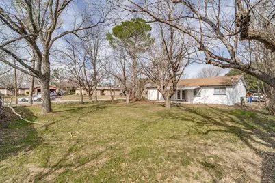 941 Willow Circle S, Burleson, TX 76028 - Photo 23