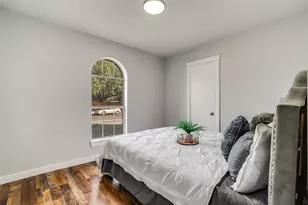 941 Willow Cir S, Burleson, TX 76028 - Photo 15