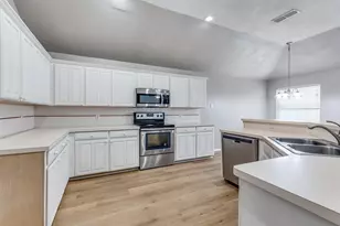 8159 Kathleen Dr, Fort Worth, TX 76137 - Photo 9