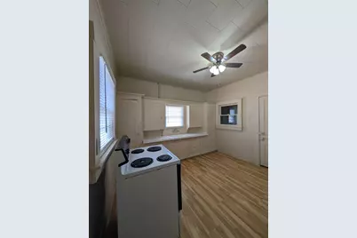 731 Cherry Street #A, Graham, TX 76450 - Photo 5