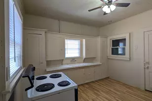 731 Cherry St, Graham, TX 76450 - Photo 5