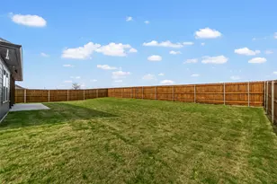 275 Brent Ln, Greenville, TX 75402 - Photo 5