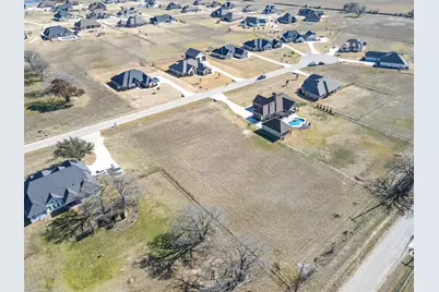 209 Maverick Court, Granbury, TX 76049 - Photo 19