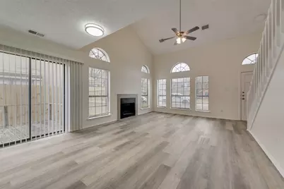 11805 Eloise Drive, Balch Springs, TX 75180 - Photo 7