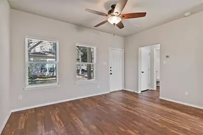 315 S Bradshaw Street #B, Denton, TX 76205 - Photo 5