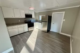 5345 Brown Ln, Fort Worth, TX 76140 - Photo 3