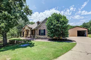 224 Cimmarron Vista Ct, Runaway Bay, TX 76426 - Photo 3