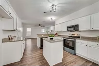 1410 Marblecrest Drive, Lewisville, TX 75067 - Photo 7