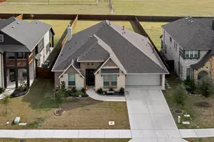 205 Lakewood Ln, Ponder, TX 76259 - Photo 5