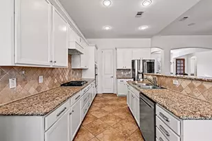 3605 Meadow Bluff Ln, Sachse, TX 75048 - Photo 15