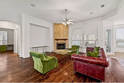 3605 Meadow Bluff Lane, Sachse, TX 75048 - Photo 9