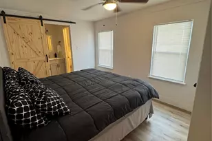 1113 Roosevelt St, Arlington, TX 76011 - Photo 9