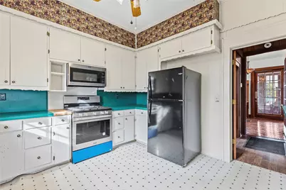 2203 Walworth Street, Greenville, TX 75401 - Photo 17