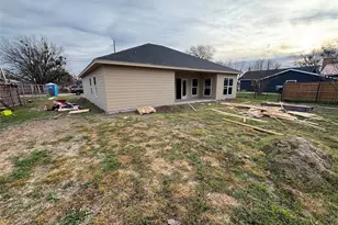 2905 Hemphill St, Brownwood, TX 76801 - Photo 5