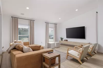 3835 Ruidosa Avenue, Dallas, TX 75228 - Photo 3