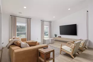 3835 Ruidosa Ave, Dallas, TX 75228 - Photo 3