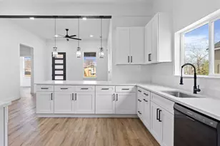 1259 Bonham St, Paris, TX 75460 - Photo 7