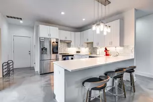 130 S Cisco St, Dallas, TX 75246 - Photo 13