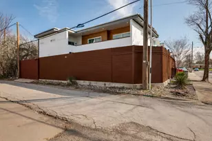 130 S Cisco St, Dallas, TX 75246 - Photo 25