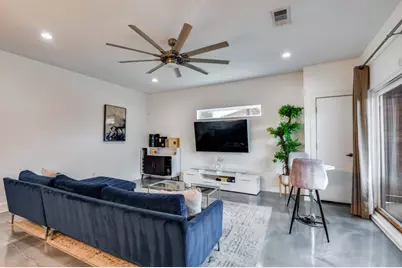 130 S Cisco Street, Dallas, TX 75246 - Photo 5