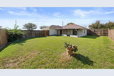 3802 Roan Circle, Garland, TX 75043 - Photo 23