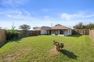 3802 Roan Cir, Garland, TX 75043 - Photo 23