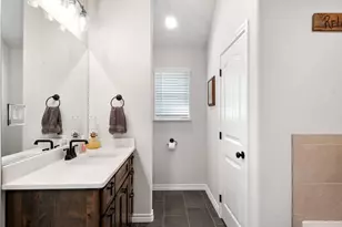 355 Sunset Cove, Bluff Dale, TX 76433 - Photo 31