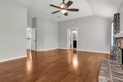 7809 Clover Leaf Drive, North Richland Hills, TX 76182 - Photo 19