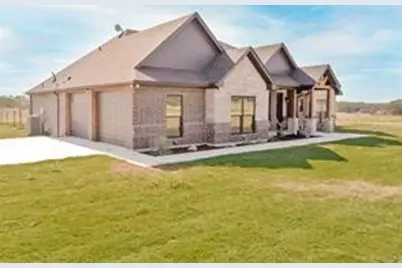 170 Rolling Hills Boulevard, Alvord, TX 76225 - Photo 3