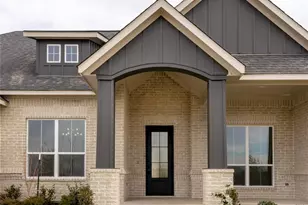 700 Burr Oak Ln, Weatherford, TX 76085 - Photo 3