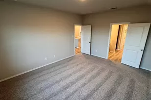 568 Marsh St, Cleburne, TX 76033 - Photo 9