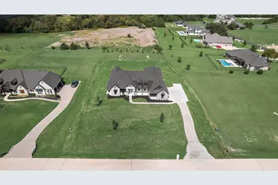 4289 Waterstone Estates Drive, McKinney, TX 75071 - Photo 3