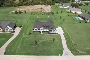 4289 Waterstone Estates Dr, McKinney, TX 75071 - Photo 3