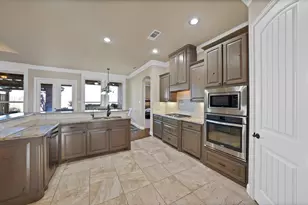 12233 Bella Palazzo Dr, Fort Worth, TX 76126 - Photo 9