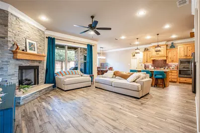 8825 Sundance Place Court, Granbury, TX 76049 - Photo 5