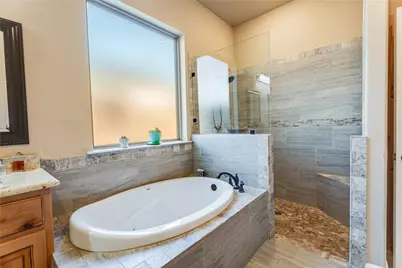 8825 Sundance Place Court, Granbury, TX 76049 - Photo 27