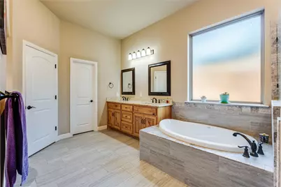 8825 Sundance Place Court, Granbury, TX 76049 - Photo 23