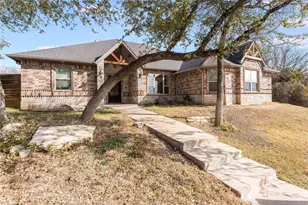 8825 Sundance Pl Ct, Granbury, TX 76049 - Photo 1