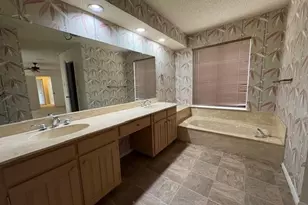 5205 Rustle Leaf Dr, Arlington, TX 76017 - Photo 15