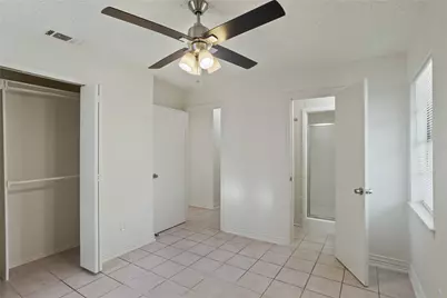 3718 Yellowstone Street, Irving, TX 75062 - Photo 15