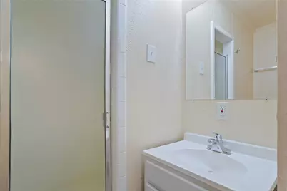 3718 Yellowstone Street, Irving, TX 75062 - Photo 17