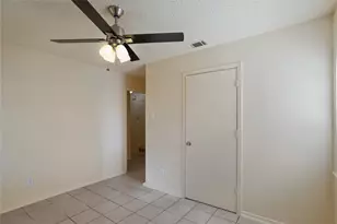 3718 Yellowstone St, Irving, TX 75062 - Photo 23